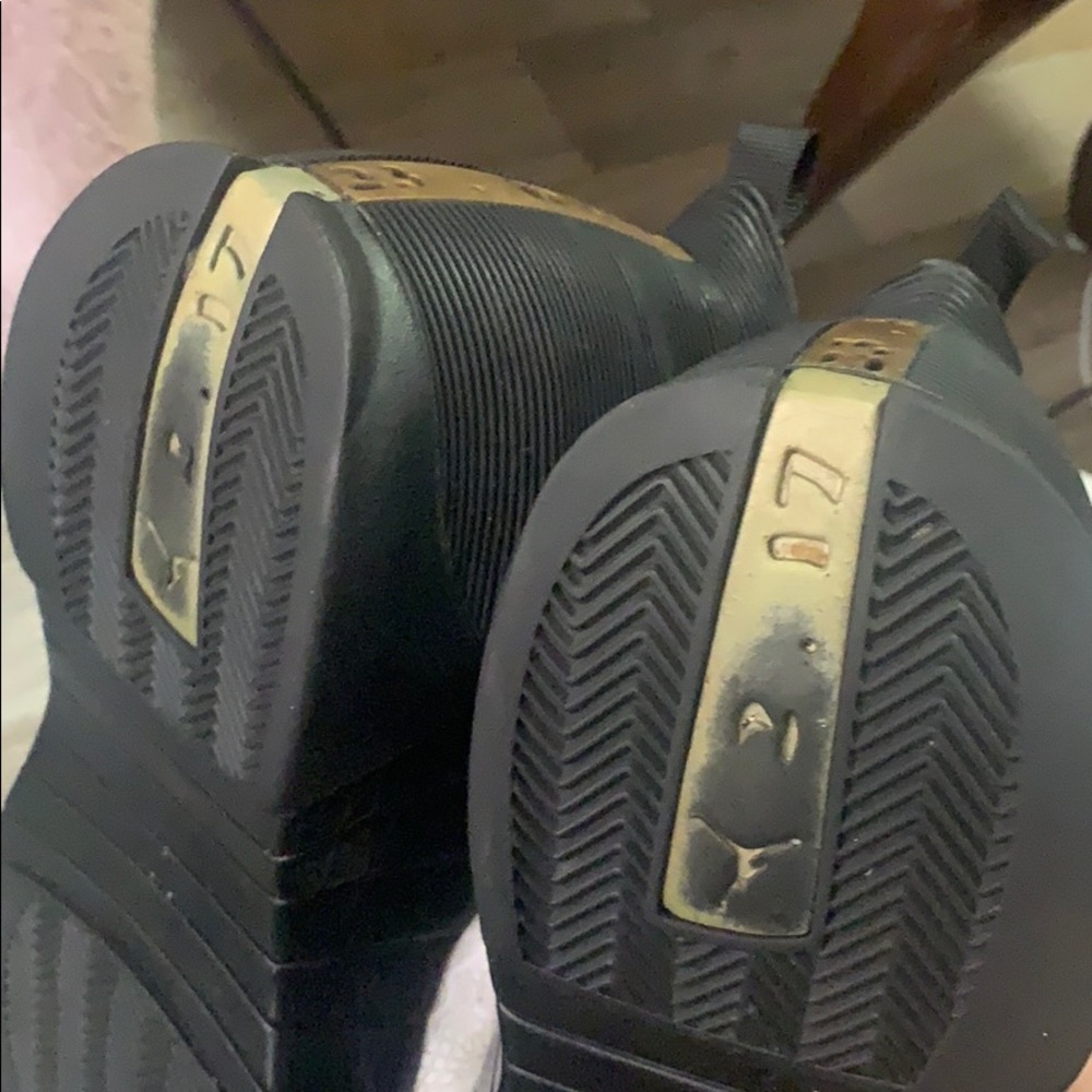 Jordan laser 15s size 12 - Picture 3 of 7